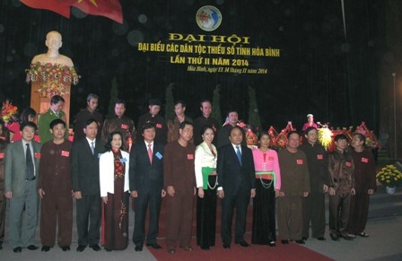 Nguyen Xuan Phuc au 2ème congrès des minorités ethniques de Hoà Binh - ảnh 1